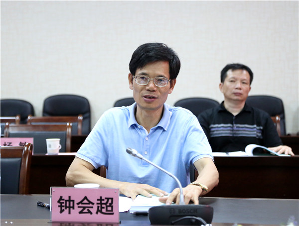4.广西市场监管局副局长钟会超讲话_副本.jpg